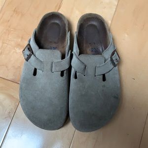 Birkenstock clog size 6